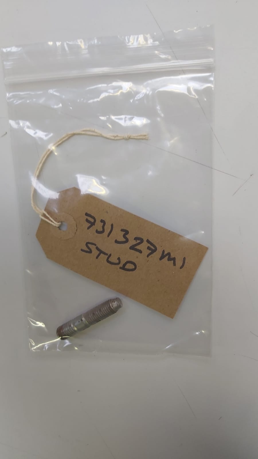 stud-bolt-731327m1